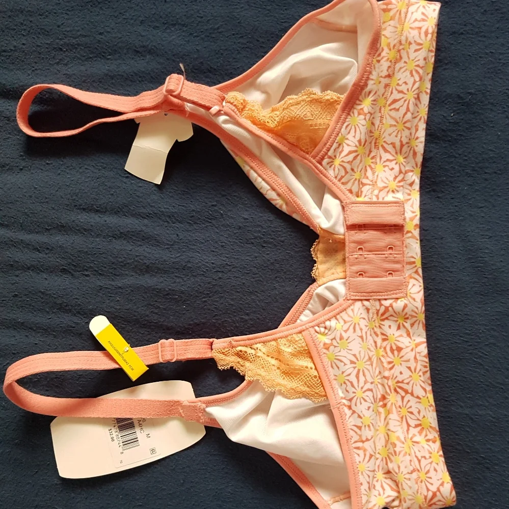 Bra - Picture 2 of 4